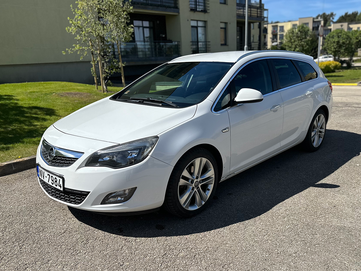 Opel Astra Sports Tourer
